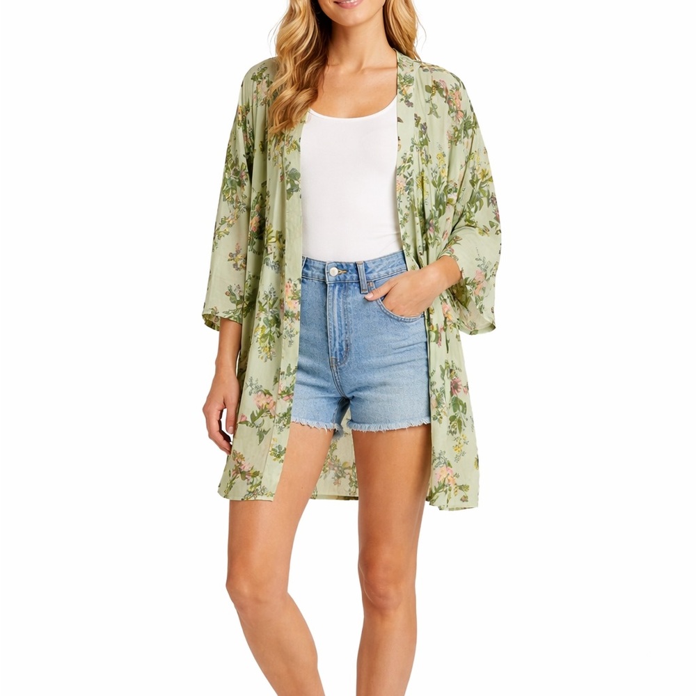Francesca's Size Small Mint Green Bohemian Style Floral Kimono Top